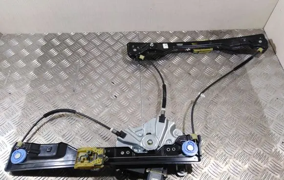 Opel Zafira C Front door window regulator with motor 13260138