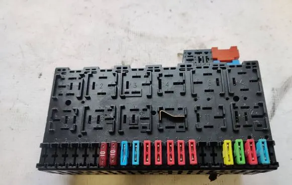 Volkswagen Transporter - Caravelle T4 Fuse box set 357937039