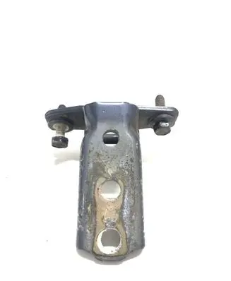 Mitsubishi Grandis Rear door lower hinge