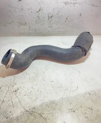 Volvo V70 Intercooler hose/pipe