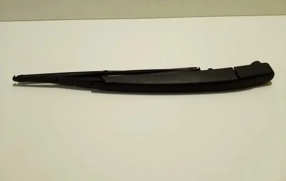 Nissan Qashqai J12 Rear wiper blade arm