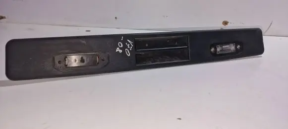 Volvo XC90 Trunk door license plate light bar 30699743