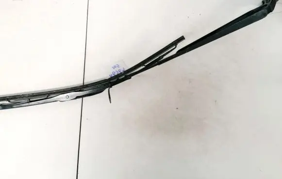 Chrysler Voyager Front wiper blade arm 23.109.768 04717365b