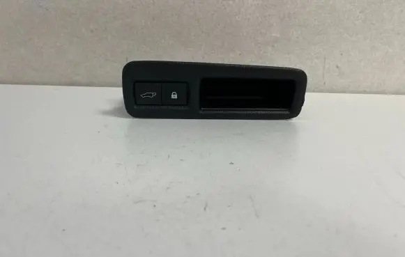Lexus NX Tailgate opening switch 6929178040