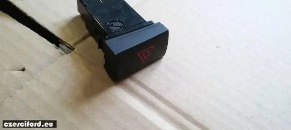 Hyundai Santa Fe Hazard light switch