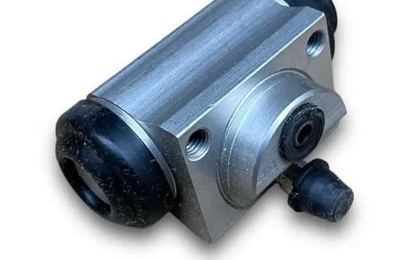 Nissan Micra Rear brake cylinder 44100AX600