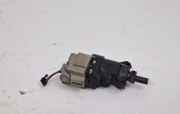 Land Rover Freelander 2 - LR2 Brake pedal sensor switch BJ3213480AA