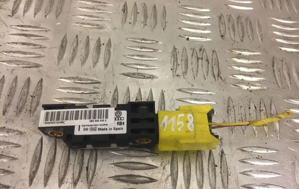 Volkswagen Phaeton Airbag deployment crash/impact sensor 4B0959643E 1158