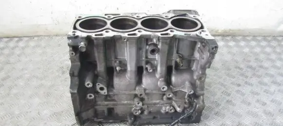 Toyota Avensis T270 Engine block 