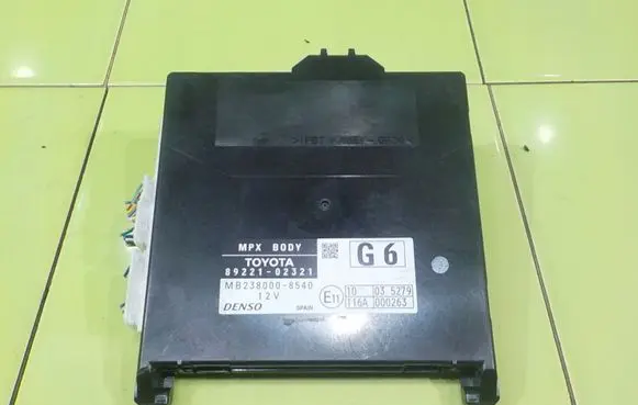 Toyota Auris 150 Central body control module 8922102321