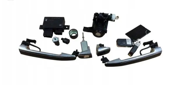 Mercedes-Benz C AMG W202 Front door lock (next to the handle) A2028901733
