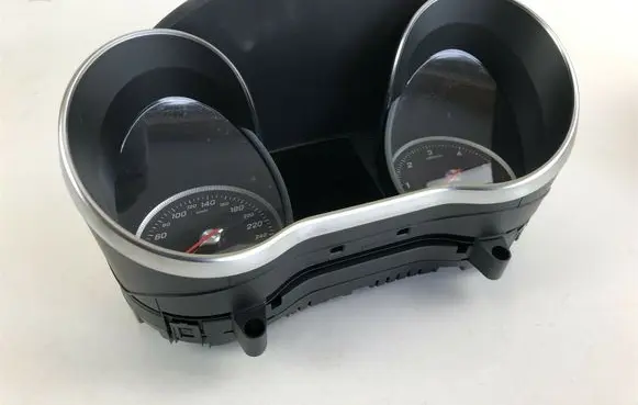 Mercedes-Benz C AMG W204 Speedometer (instrument cluster) A2059003714 H2223