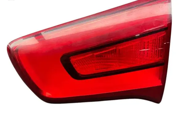 KIA Sportage Tailgate rear/tail lights 924063W