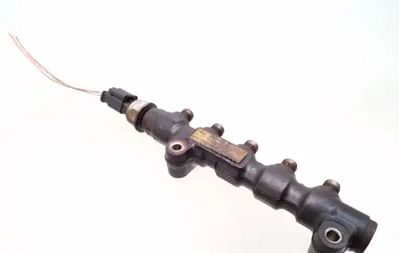 Peugeot Partner Fuel main line pipe 9654590 9654592680 9655465480