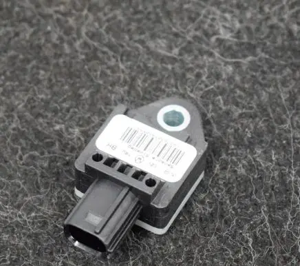Maserati GranTurismo Airbag deployment crash/impact sensor