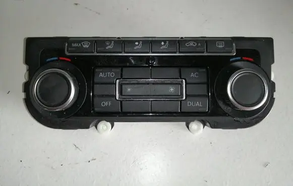 Volkswagen PASSAT B7 Climate control unit 5K0907044DF