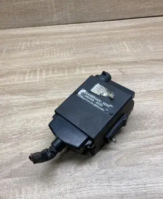Audi A3 S3 8L Alarm control unit/module 743A834430 ZPRCND7