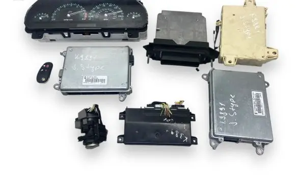 Engine ECU kit and lock set