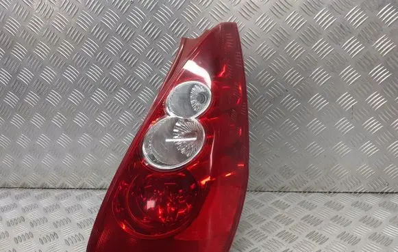 Mazda 5 Rear/tail lights set C23551150