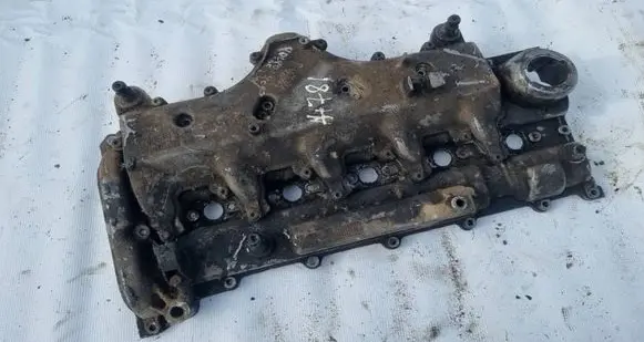 Volvo XC90 Rocker cam cover 08692397