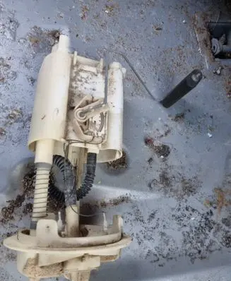 Peugeot 206 Fuel pressure sensor 