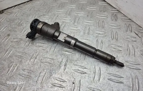 Fuel injector