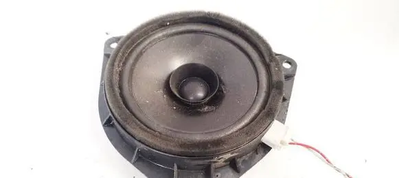 Toyota Corolla Verso E121 Front door speaker 8616044130