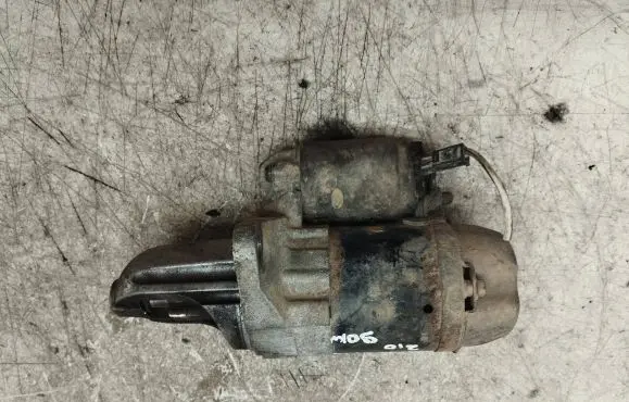 Subaru Forester SF Starter motor M000T30471 23300AA450