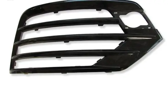 Audi Q3 8U Front bumper lower grill 8U0807682K