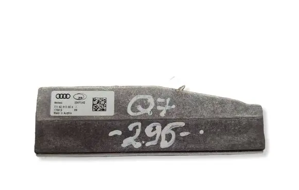 Audi Q7 4M LED ballast control module 7716261300 004Y04D 7716261300B