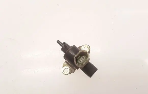 Volvo S40, V40 Turbo solenoid valve 7700875912