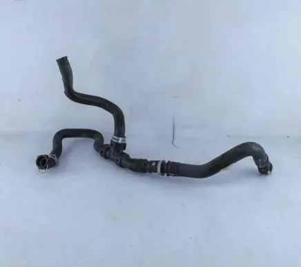 Ford Kuga II Engine coolant pipe/hose