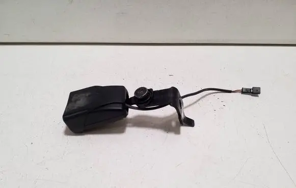 BMW X6 F16 Rear seatbelt buckle 7395096