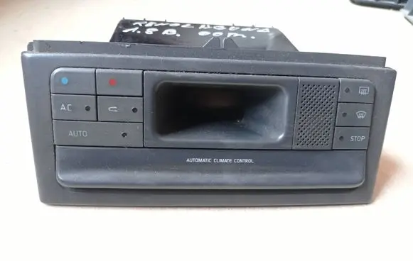 Renault Laguna I Climate control unit 7700425674