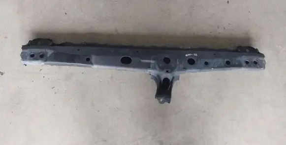 Toyota RAV 4 (XA40) Front subframe