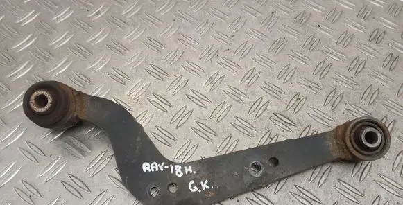 Toyota RAV 4 (XA40) Rear control arm