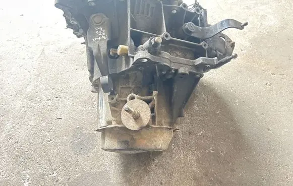 Peugeot Partner Manual 5 speed gearbox 20TA75