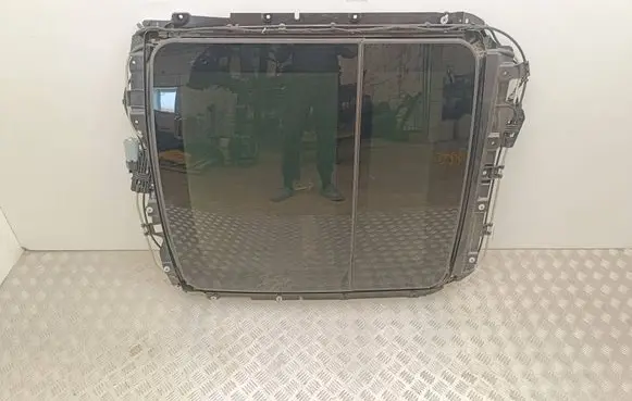 Volvo XC60 Sunroof set 39825111 10025280B