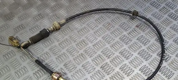 Gear shift cable linkage
