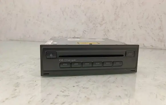 Audi A6 S6 C6 4F CD/DVD changer 4E0035110A
