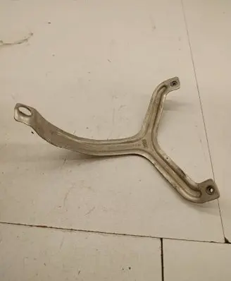 Radiator support slam panel bracket
