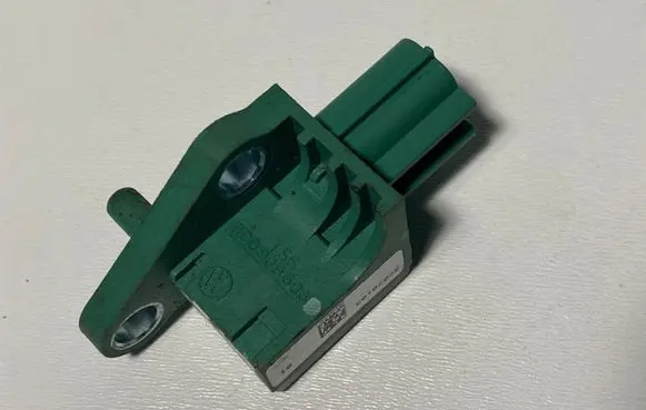 Volkswagen PASSAT B6 Airbag deployment crash/impact sensor 3C0909606