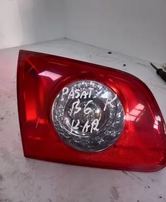 Volkswagen PASSAT B6 Tailgate rear/tail lights