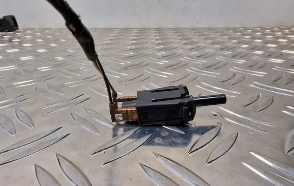 Mercedes-Benz A W169 Hand parking brake sensor 0015458714