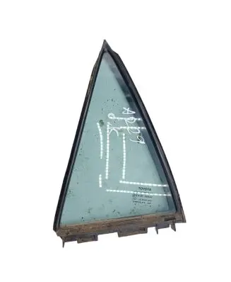 Toyota Auris 150 Rear vent window glass E643R00048 AS2