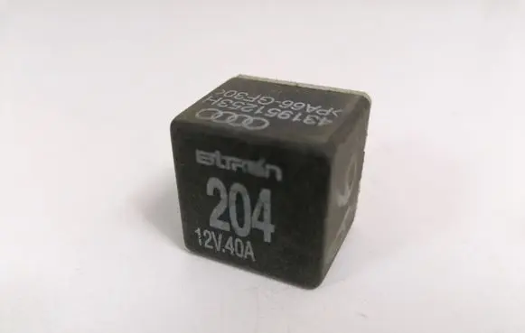 Volkswagen Touran I Other relay 431951253H