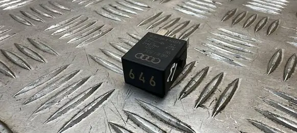 Skoda Octavia Mk3 (5E) Other relay 4H0951253C