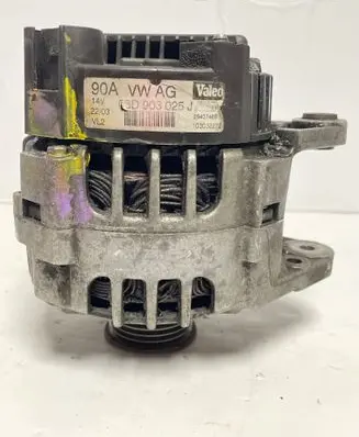 Volkswagen Polo Generator/alternator 03D903025J 2542746B 103032272