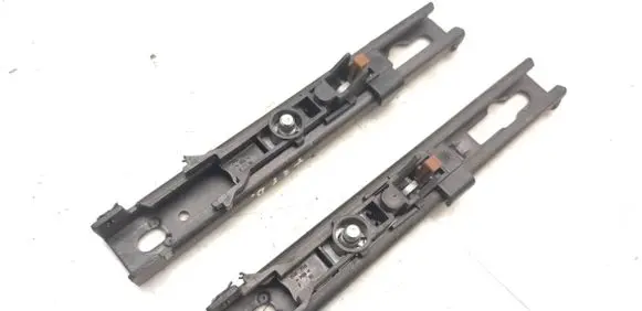Citroen C4 I Seat belt adjustment rail 5507371 C9407