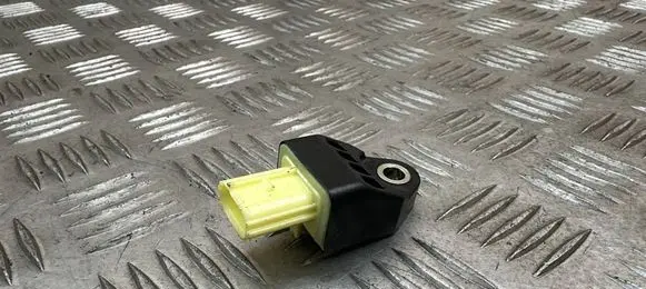 Toyota RAV 4 (XA40) Airbag deployment crash/impact sensor 8983112030